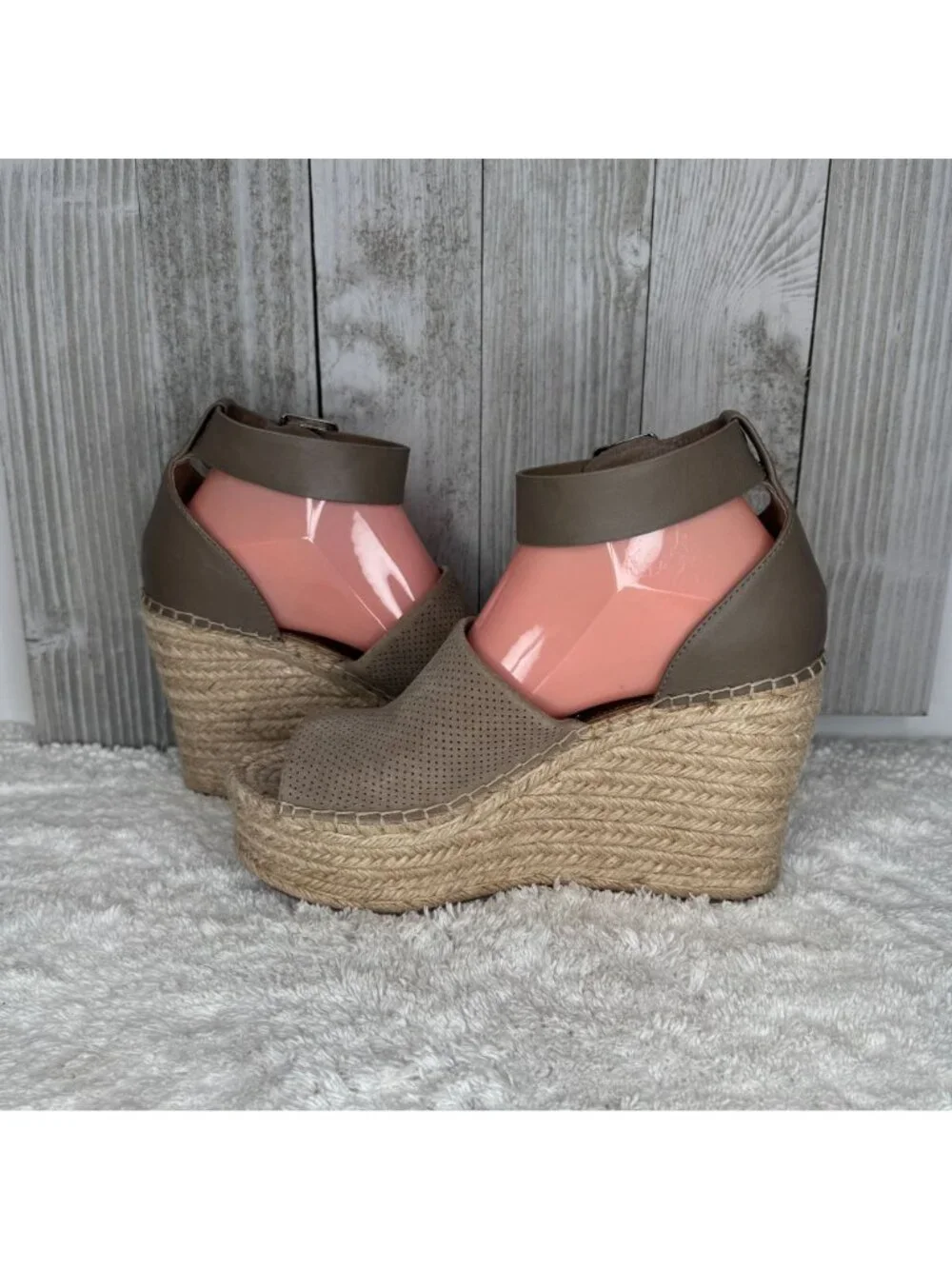 Marc Fisher Taupe Perforated Suede Platform Espadrille Sandals Size 8 M